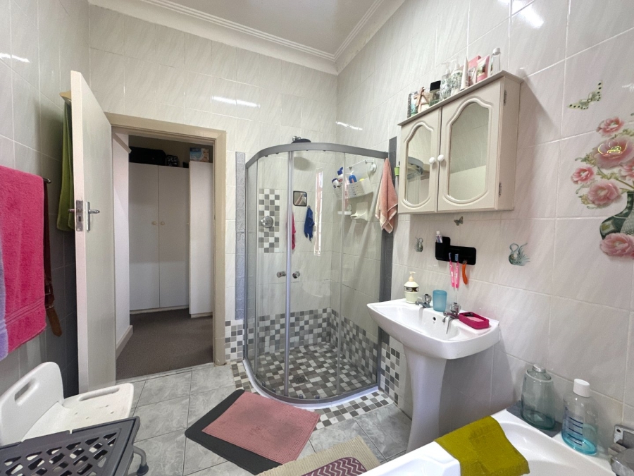 3 Bedroom Property for Sale in Bodorp Western Cape